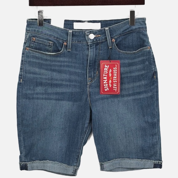 Levi's Mid Rise 9" Bermuda Shorts - NEW - Size 29 - Picture 1 of 8